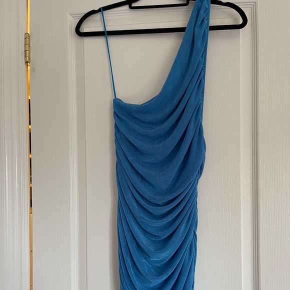 Lioness dress - Picture 2 of 4